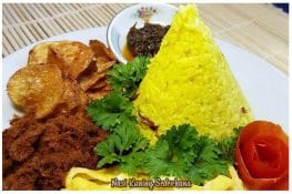 7 Resep Nasi Kuning Sederhana Super Enak & Praktis | Resep Istimewa